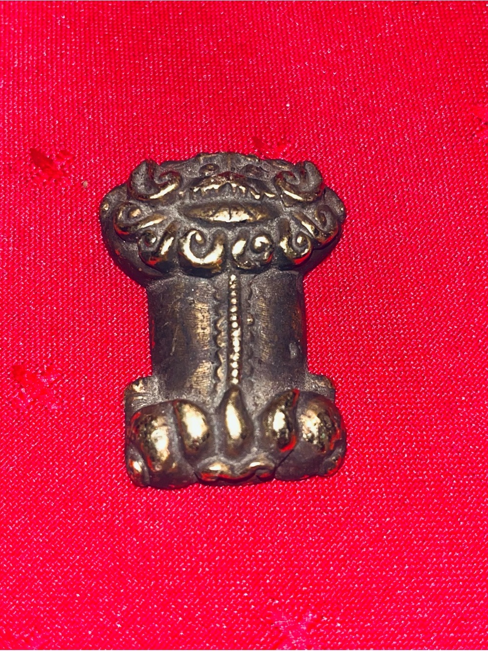 Antique Chinese bronze paperweight a Foo Dog